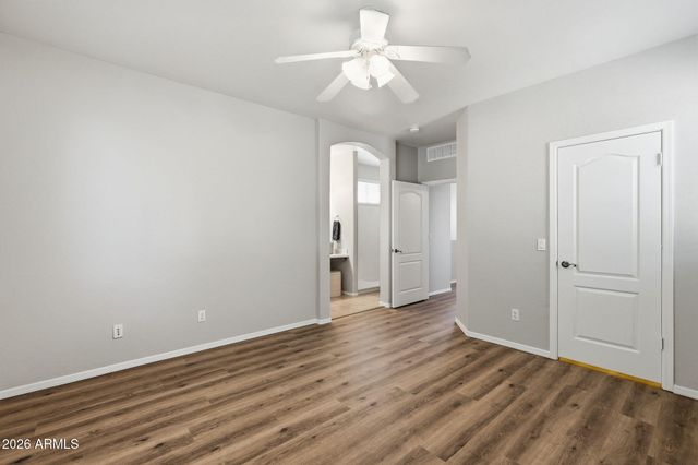 3665 E SUNDANCE Avenue, Gilbert, AZ 85297