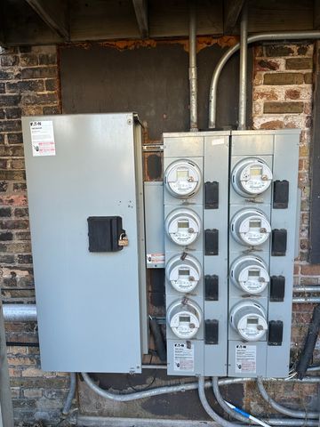 2325 S California Avenue, Chicago, IL 60608