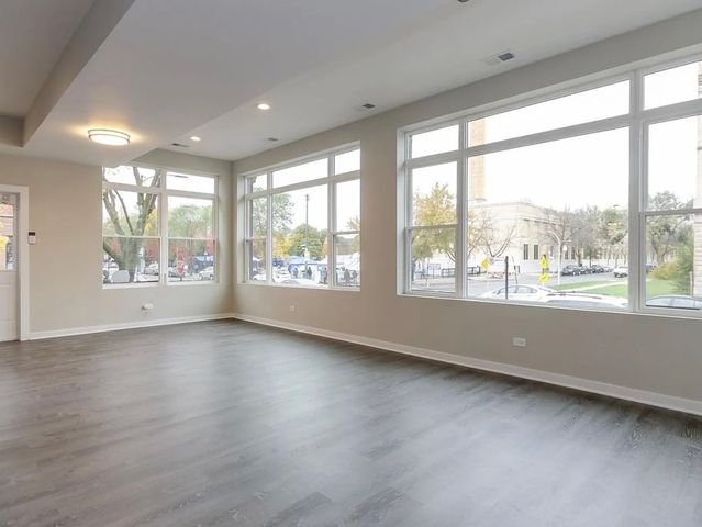 2325 S California Avenue, Chicago, IL 60608