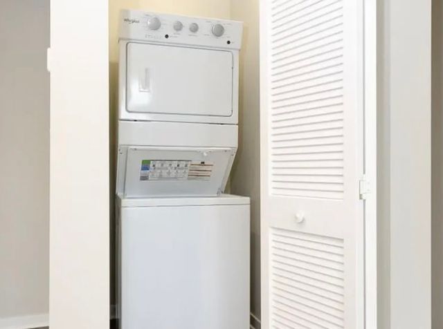 2325 S California Avenue, Chicago, IL 60608