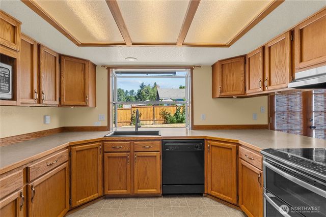 13700 SE 201st Street, Kent, WA 98042