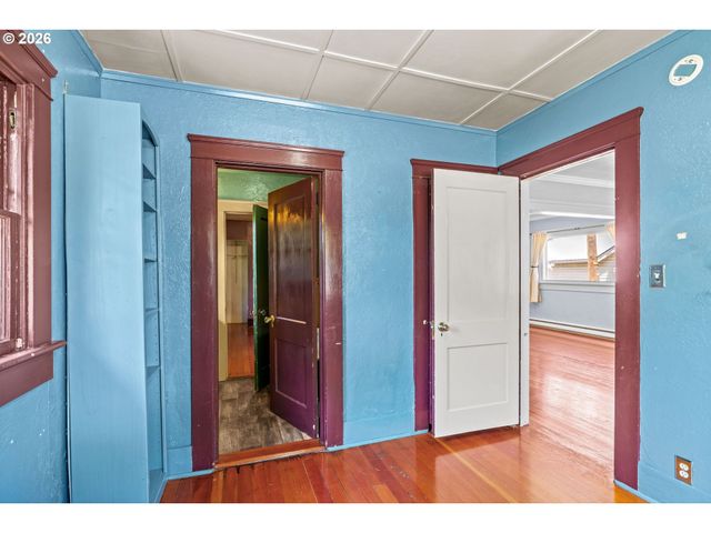 936 CHAMBERS St, Eugene, OR 97402
