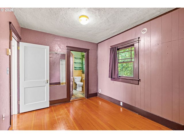 936 CHAMBERS St, Eugene, OR 97402