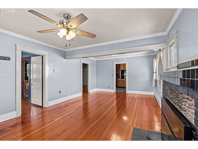 936 CHAMBERS St, Eugene, OR 97402