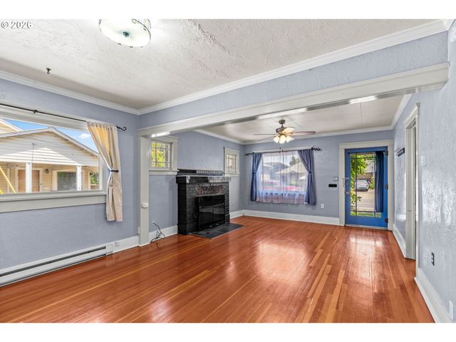 936 CHAMBERS St, Eugene, OR 97402