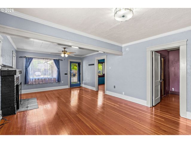 936 CHAMBERS St, Eugene, OR 97402