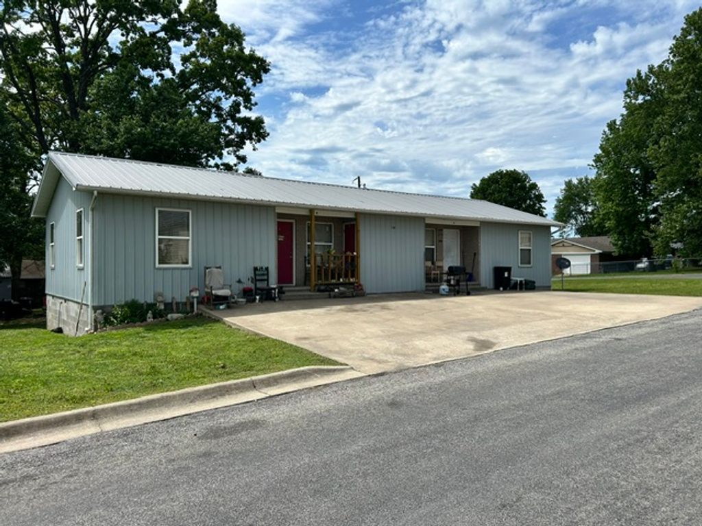102 Clive Street A&B, Berryville, AR 72616