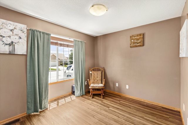 1851 Merle Huff Avenue, Norwalk, IA 50211