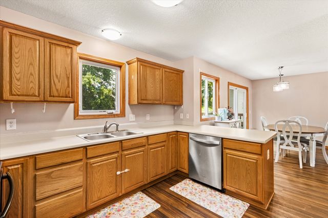 1851 Merle Huff Avenue, Norwalk, IA 50211