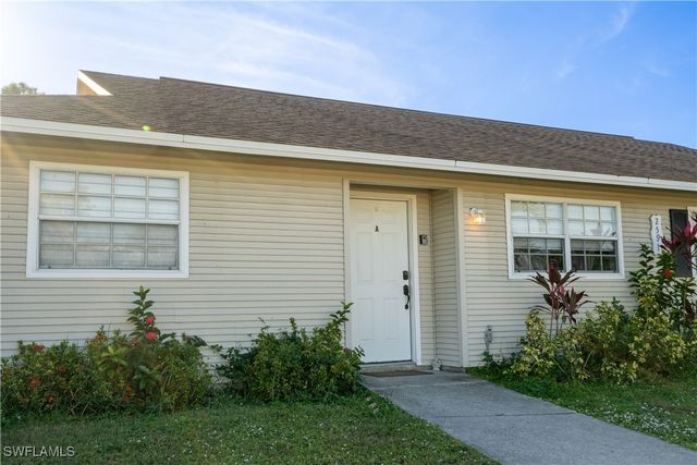 2591 47th TER SW A, Naples, FL 34116