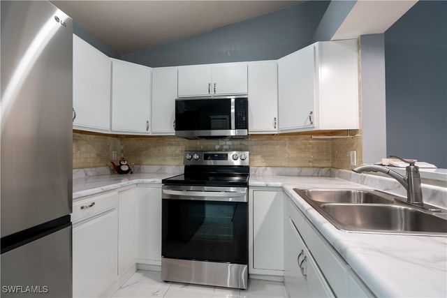 2591 47th TER SW A, Naples, FL 34116