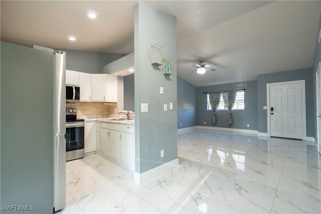 2591 47th TER SW A, Naples, FL 34116