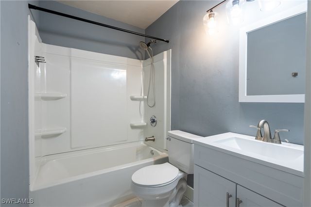 2591 47th TER SW A, Naples, FL 34116