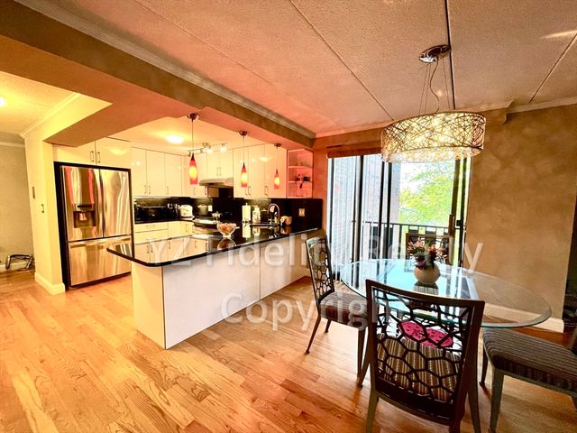 54 Concord Ave 403, Cambridge, MA 02138