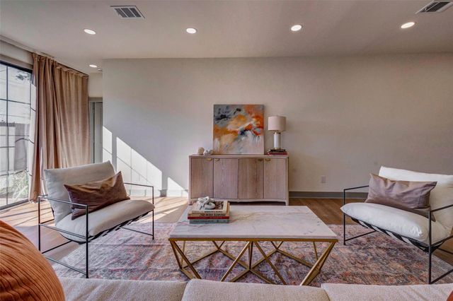 1803 Willowmoss Court, Houston, TX 77008