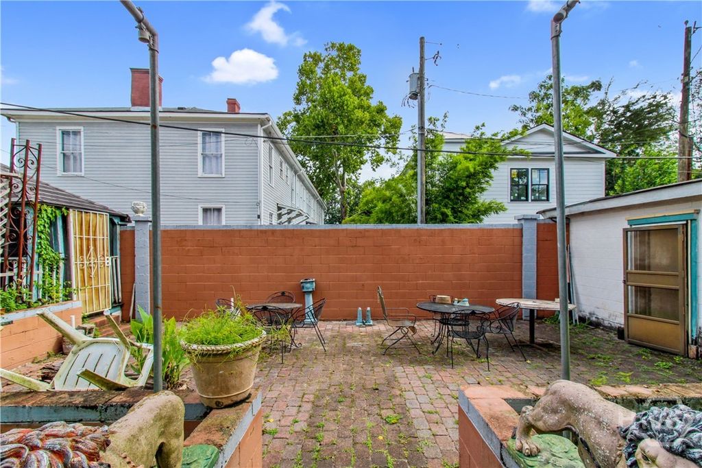 Image 9 of property listing at 234 W 31st Street, Savannah, GA 31401