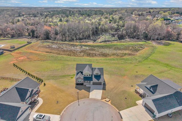 521 Hillview Knoll Lane, Greer, SC 29651