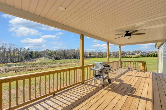 521 Hillview Knoll Lane, Greer, SC 29651