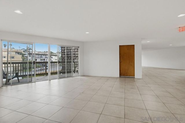 4444 W Point Loma Blvd 25, San Diego, CA 92107