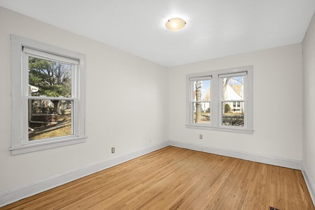 5322 35th Avenue S, Minneapolis, MN 55417