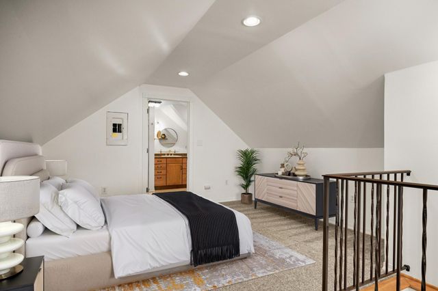 5322 35th Avenue S, Minneapolis, MN 55417