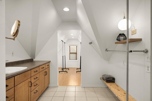 5322 35th Avenue S, Minneapolis, MN 55417