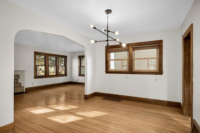 5322 35th Avenue S, Minneapolis, MN 55417