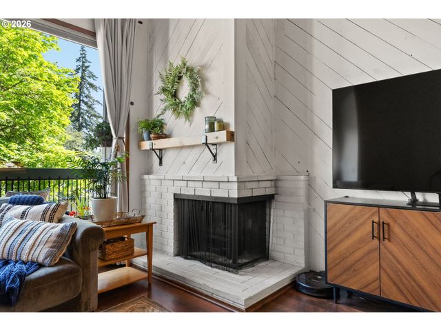 252 FOXTAIL Dr, Eugene, OR 97401