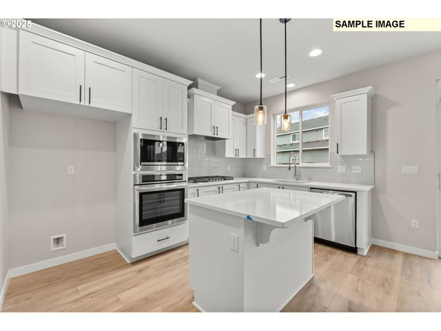 2817 Ne Claire Rd 208, Estacada, OR 97023