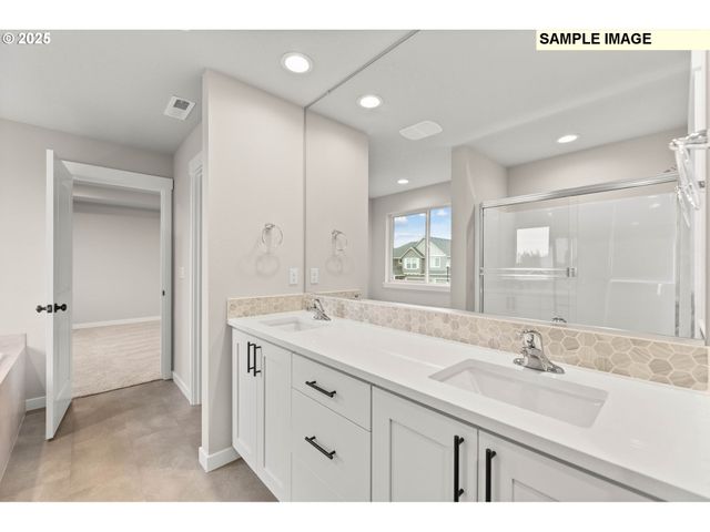 2817 Ne Claire Rd 208, Estacada, OR 97023