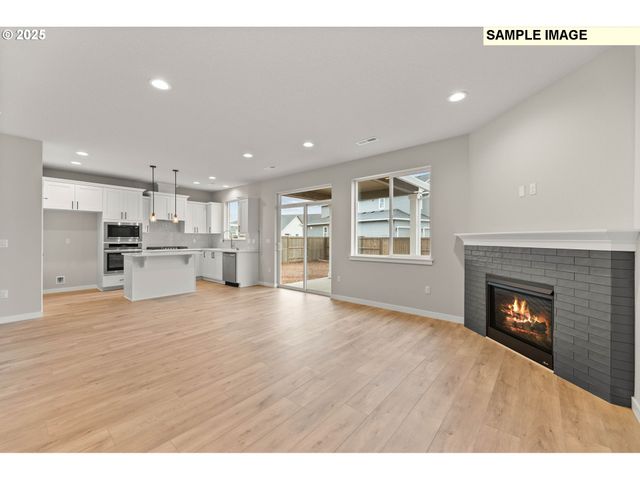 2817 Ne Claire Rd 208, Estacada, OR 97023