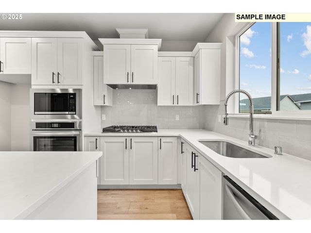 2817 Ne Claire Rd 208, Estacada, OR 97023