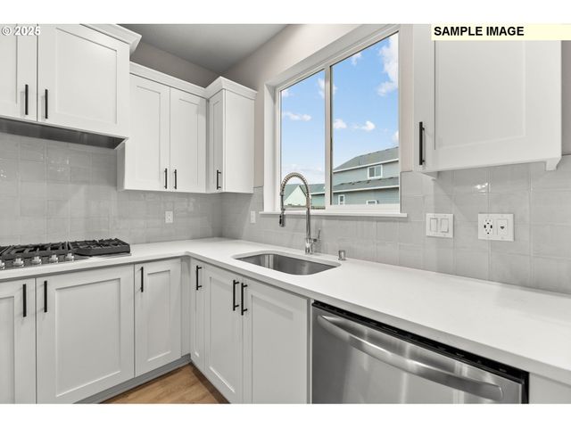 2817 Ne Claire Rd 208, Estacada, OR 97023