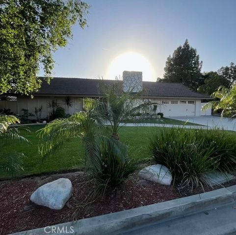 729 N Westwood Pl, Anaheim, CA 92805
