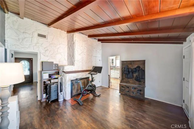 11702 Ruthelen, Los Angeles, CA 90047