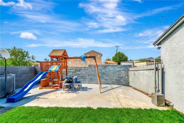 11702 Ruthelen, Los Angeles, CA 90047