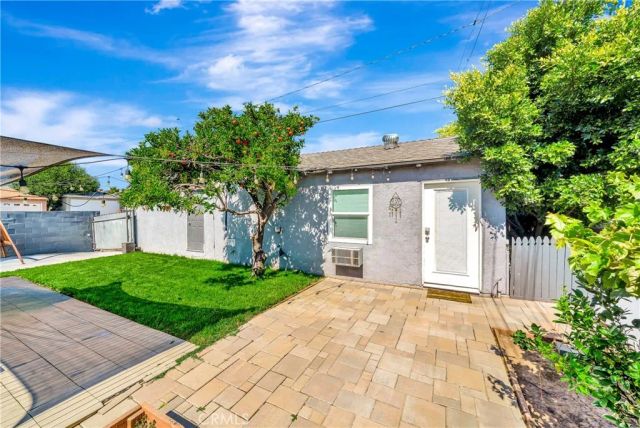 11702 Ruthelen, Los Angeles, CA 90047