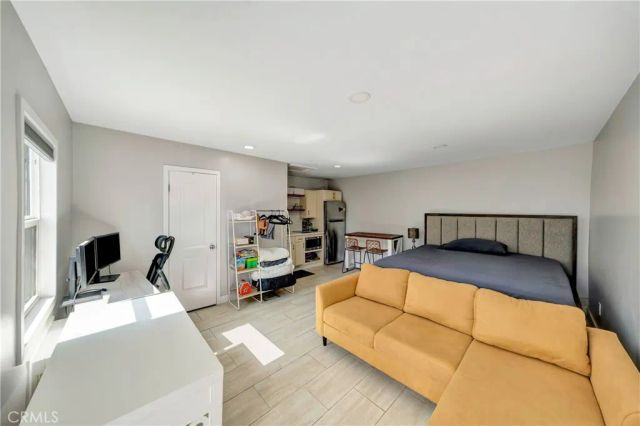 11702 Ruthelen, Los Angeles, CA 90047