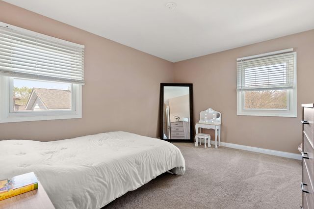 4954 W 86th Place, Crown Point, IN 46307