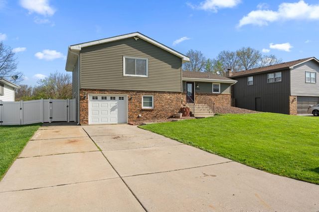 4954 W 86th Place, Crown Point, IN 46307