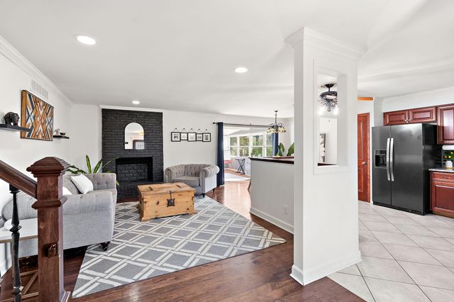 4954 W 86th Place, Crown Point, IN 46307
