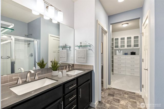 5605 Reef Lane NE, Olympia, WA 98516