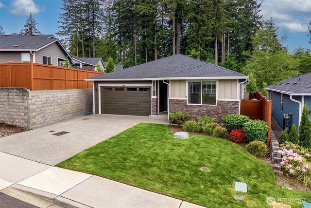 5605 Reef Lane NE, Olympia, WA 98516