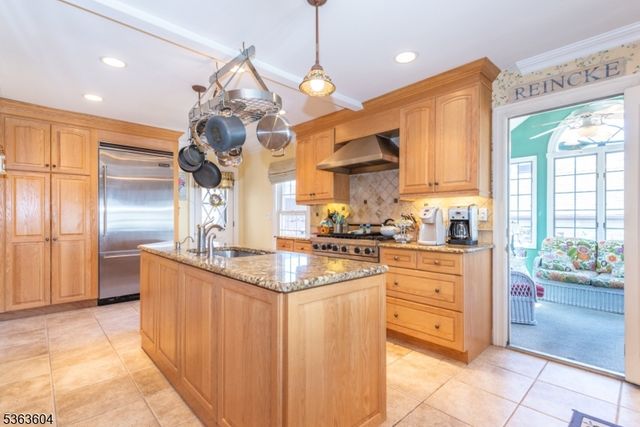 23 Lincoln Ave, North Arlington Boro, NJ 07031