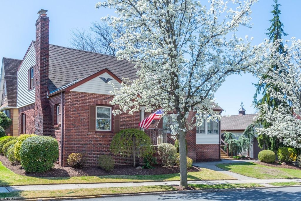 23 Lincoln Ave, North Arlington Boro, NJ 07031