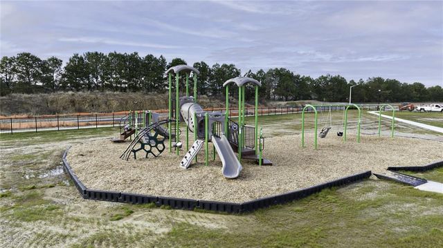 104 Station DR, Suffolk, VA 23434