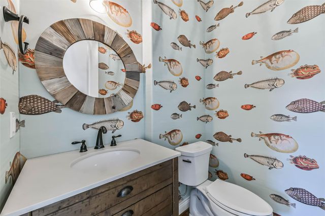 6 Compass Circle, Galveston, TX 77554