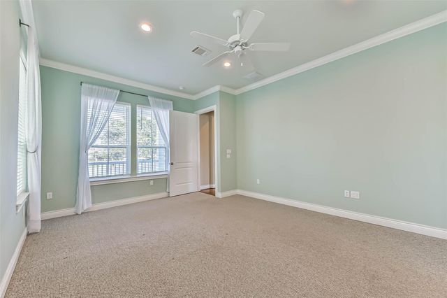 6 Compass Circle, Galveston, TX 77554