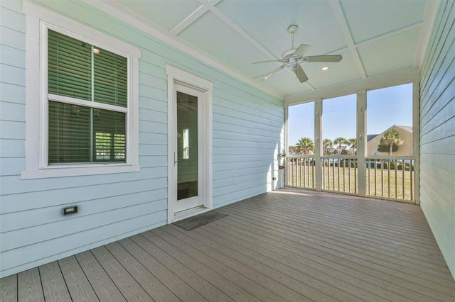 6 Compass Circle, Galveston, TX 77554