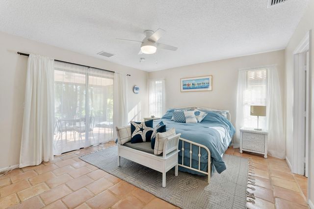 5861 Sunswept Lane, Boynton Beach, FL 33437